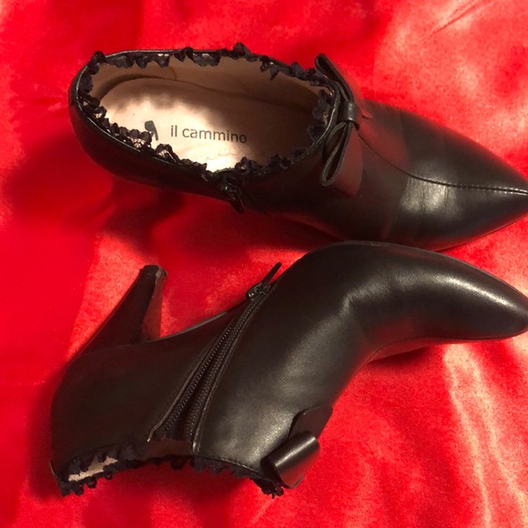 Black heels - Picture 4 of 7